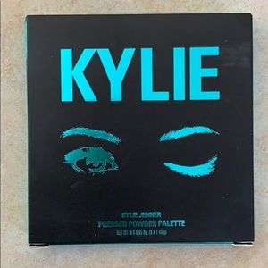 Kylie Kylie Jenner Pallet the Blue Honey Pallet